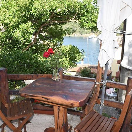 Apartment Anamarija Валун Екстер'єр фото